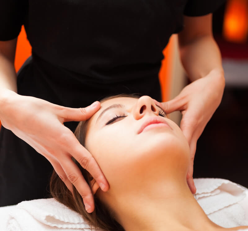 swedish-massage Eyelash extensions